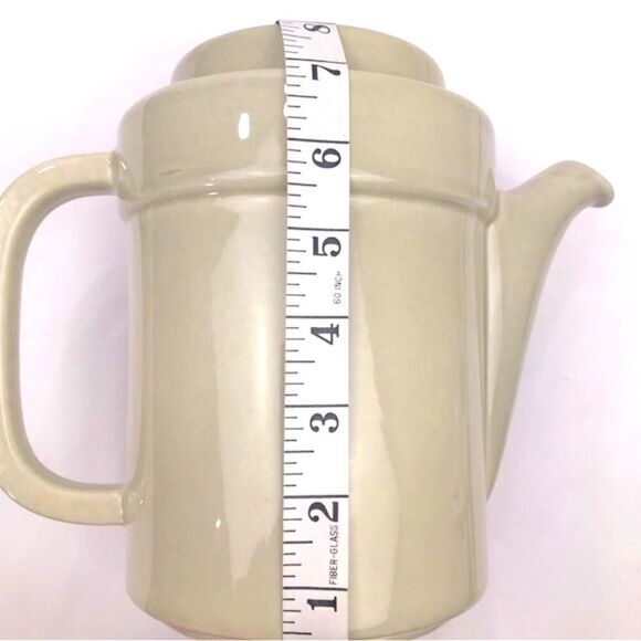 Pfaltzgraff 490 Oatmeal Classic Tall Teapot Pitcher - Picture 12 of 16